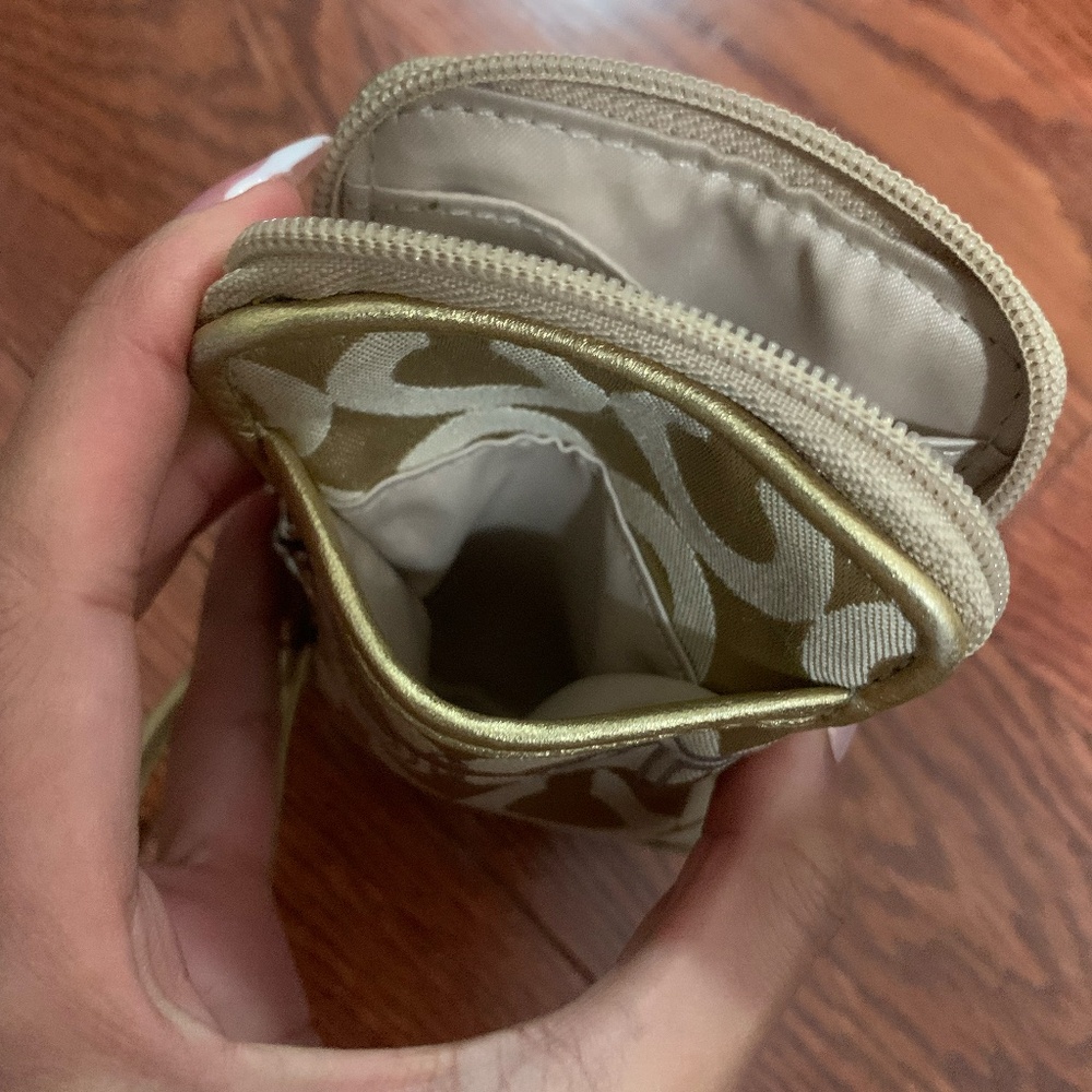 COACH Poppy Goldy Universal Case 3.5”L x 5.5”H. - Picture 8 of 8